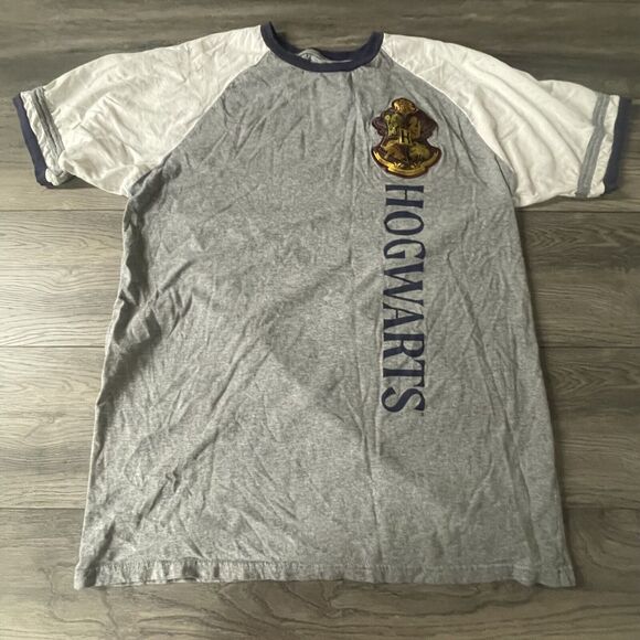 Universal Studios Harry Potter Adult XL Hogwarts Crest Raglan Heathered T-Shirt - Picture 1 of 2